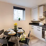 Virginia Street - Sja Stays - Modern 2 Bed Apartment