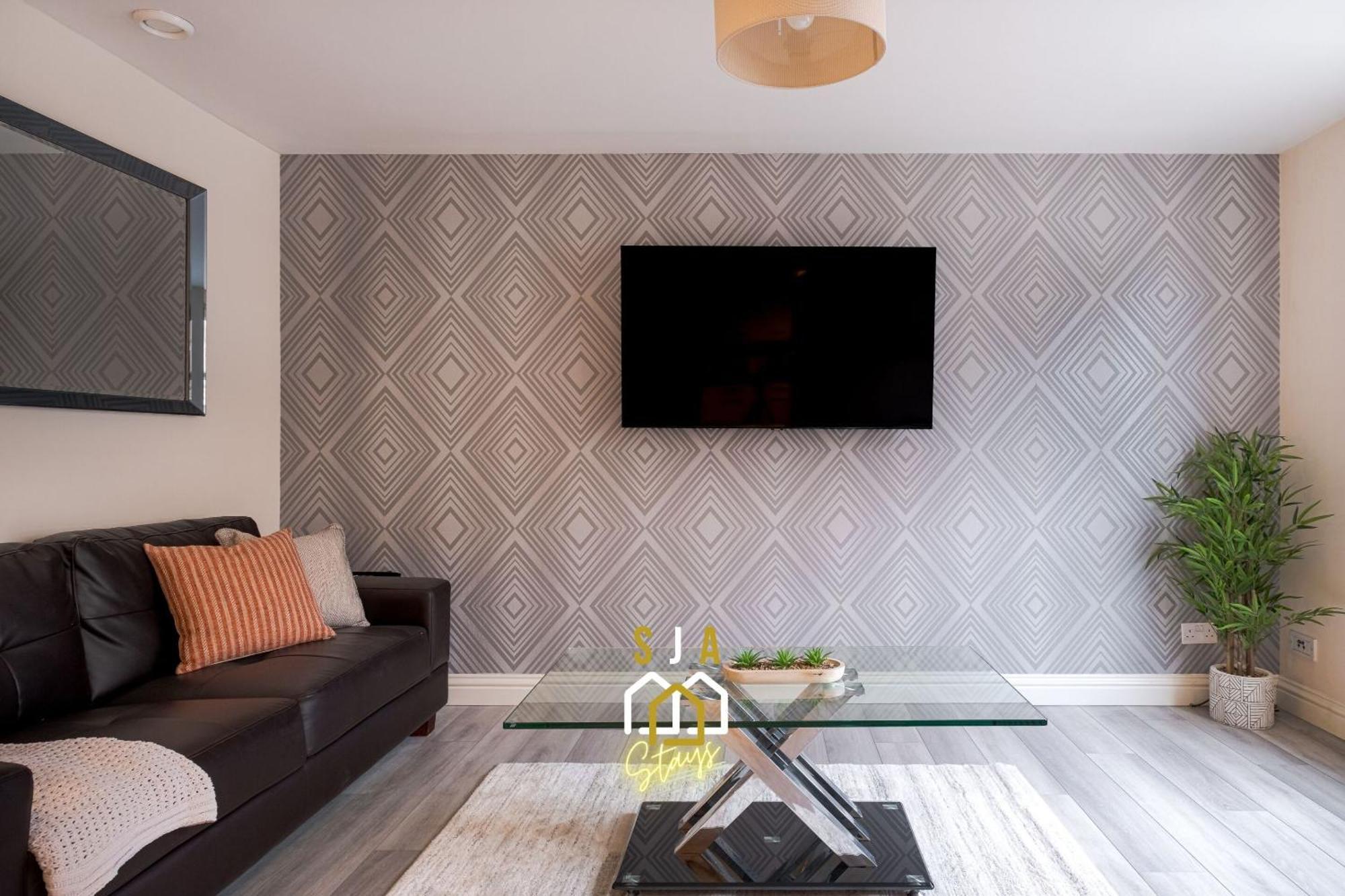 Virginia Street - Sja - Modern 2 Bed Apartment *